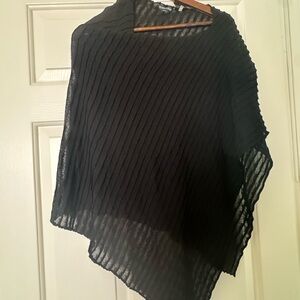 Elegant Black Women's Ribbed Poncho